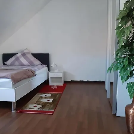 In Gehren Apartment *